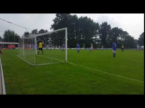 Halle - Rijnland 0-4 Ruststand