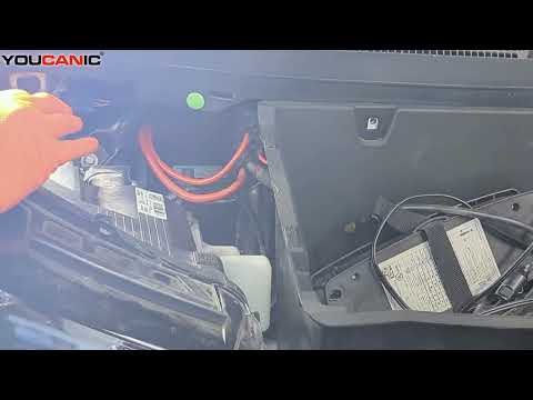 How to Disconnect the 12-Volt Battery on a 2014-2021 BMW i3