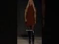 Versace SS25 The Dresses That Highlight Body Shape Are Just Perfect Shorts Supermodel Versace