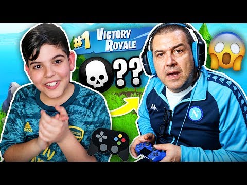 😱 Christian INSEGNA Papà a GIOCARE A FORTNITE per LA PRIMA VOLTA!!