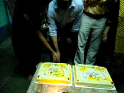 cake cutting2.avi