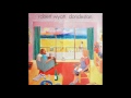 Robert Wyatt - Left On Man