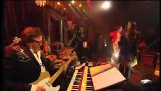 RocKwiz Duet: Toni Childs and  Adam Green - (Love Is Like a) Heat Wave