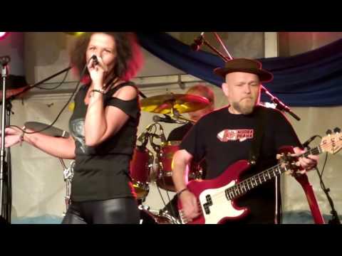 HUDBA PRAHA band v Hodoníně 12. 8. 2017