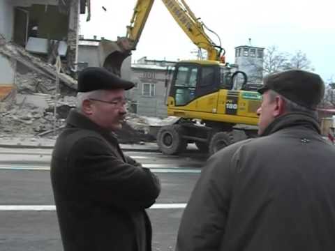 Kurów: rozbiórka domu, w który wjechał TIR