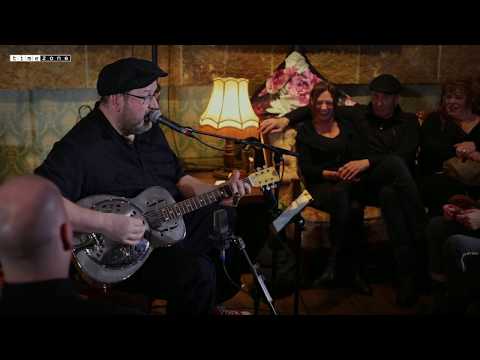 Breaking The Law - Michael van Merwyk - Songster