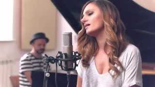 Carla&#39;s Dreams feat. Delia - Cum ne noi (cover Alexandrina)