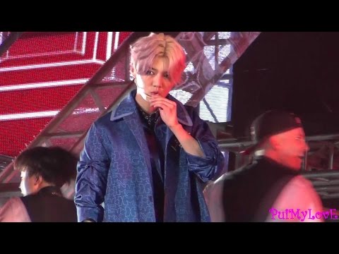 160402 Luhan 1st Reloaded Concert in Guangzhou - Football Gang