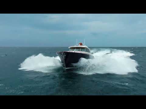 55 Zeelander 2019 "Shaken Not Stirred" | Luxury Yacht Walkthrough