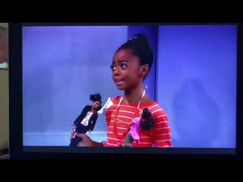 Jessie Zuri Plays “Gayle & Oprah”