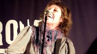 Martha Wainwright - Traveller