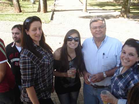 casinha roxa  e amigos