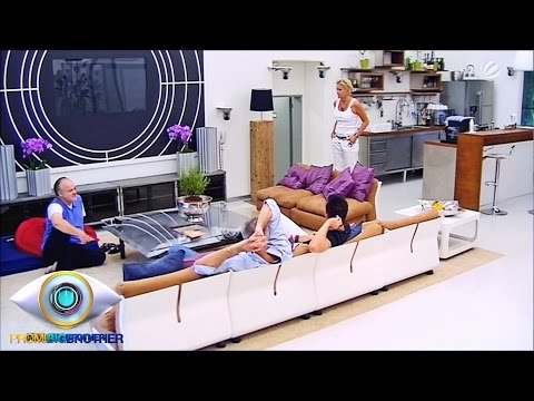 Claudias Affinität zu Fußball-Stars | Promi Big Brother 2014