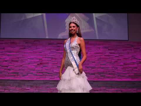 Miss Teenage Canada 2017 Emma Morrison has her Final Walk