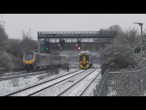 | Filton Abbey Wood | Patchway |Class 66607 |  In the Snow | 11/12/2022 |