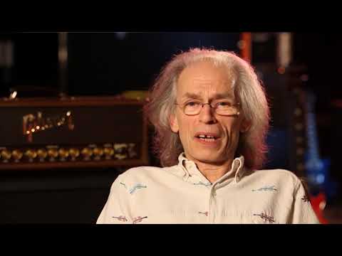 Yes Miscellany: 4/17/18 - Steve Howe on My Vintage promo