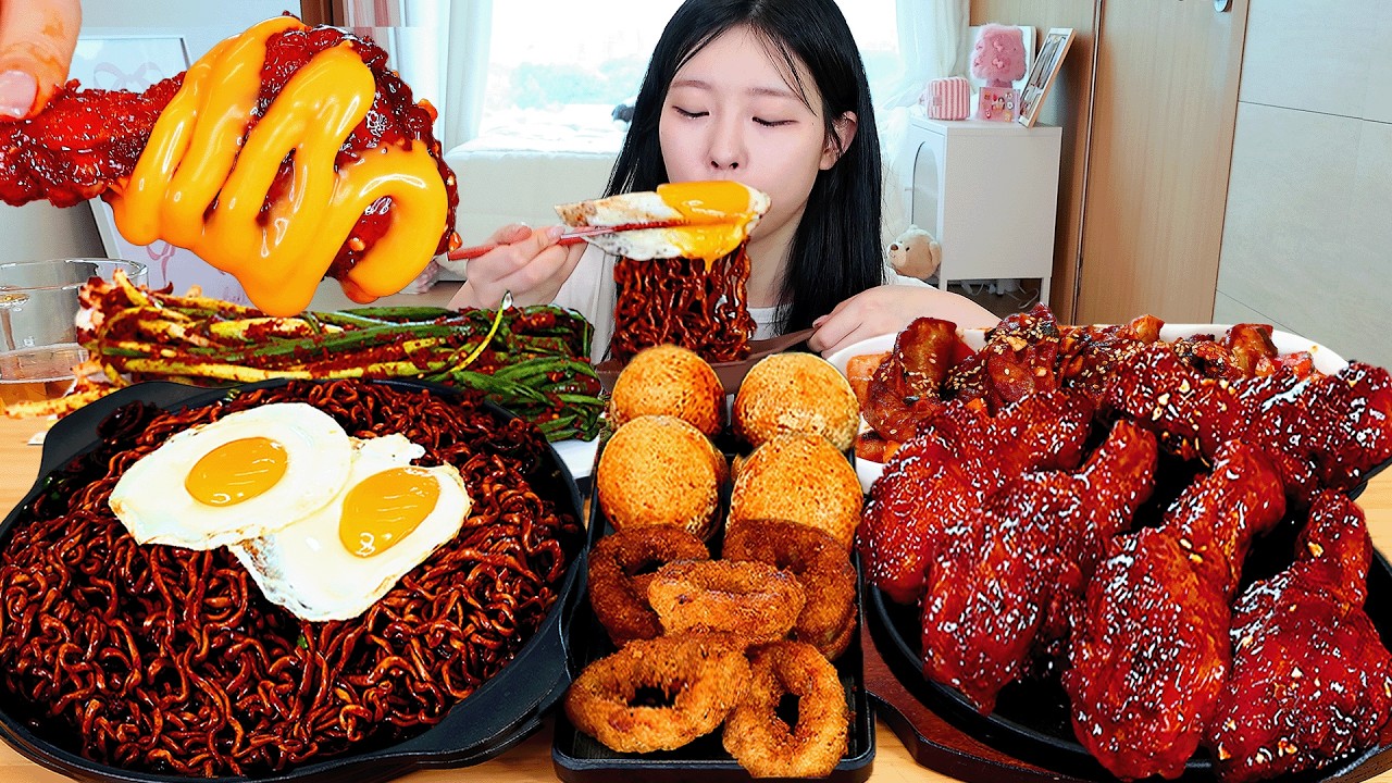 ASMR MUKBANG| 직접 만든 짜파게티 양념치킨 치즈볼 만두 먹방 & 레시피 FRIED CHICKEN AND BLACK BEAN NOODLES EATING