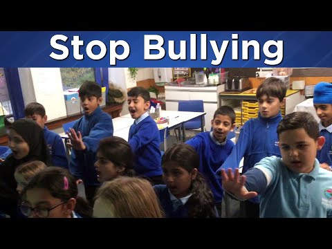 Year 4 perform 'Stop Bullying'