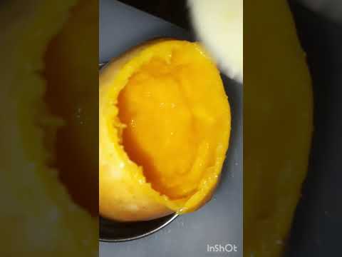 Stuffed Mango Kulfi #youtubeshorts #tasty #mangorecipe #creamy