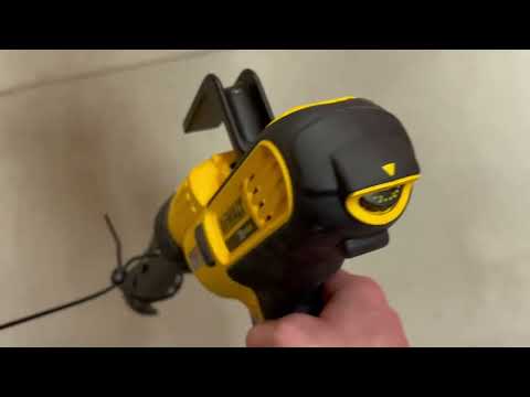 My HONEST Review of DEWALT 20V MAX Caulking Gun!