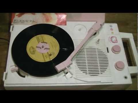 Columbia GP-3 Hello Kitty Version; Daniele Vidal 'Chisana Hato'