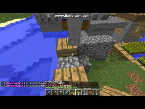 Minecraft Multiplayer: Fixing up The Castle Base!