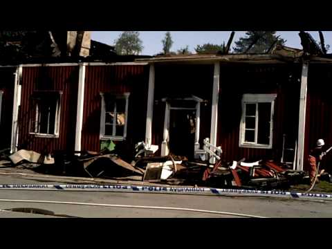 Haaparannan vanhan oikeustalon tulipalon jälkisammutustyöt 11.7.2009