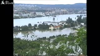 preview picture of video 'Záplavy 2002 Velká Chuchle'