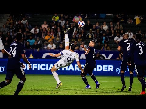 Zlatan Ibrahimovic scores UNBELIEVABLE BICYCLE KICK GOAL