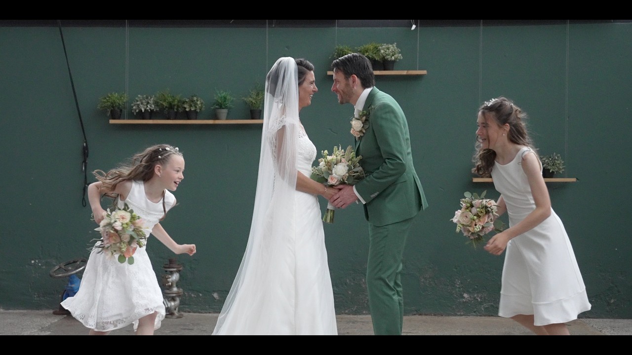 Klik om video te laden en af te spelen