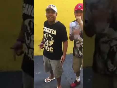 Mc Magal e Mc Hugo CNB  - Música Nova  (Aguardem)