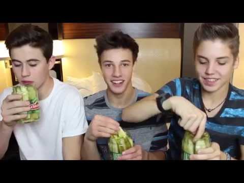 Waxing Legs With Pickles