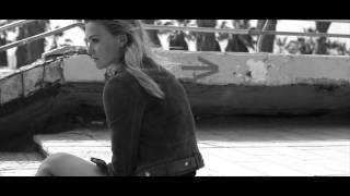 Bar Refaeli X L\'OFFICIEL NL photoshoot 