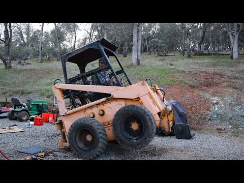 I Bought the CHEAPEST skid steer I could find. Let's fix this neglected mess!  (part 1)
