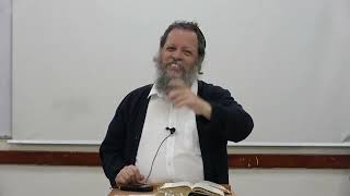 מגילת אסתר פרק ג' (ישיבת כרם ביבנה) - התמונה מוצגת ישירות מתוך אתר האינטרנט יוטיוב. זכויות היוצרים בתמונה שייכות ליוצרה. קישור קרדיט למקור התוכן נמצא בתוך דף הסרטון