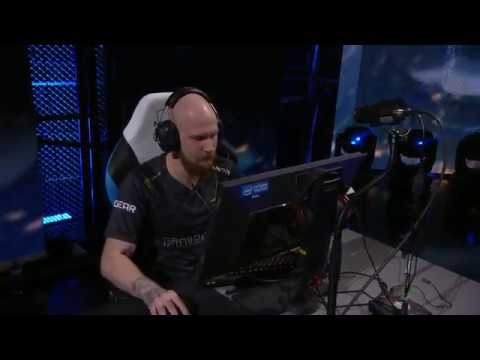 Krimz Raging over Desk - IEM Katowice 2018 Fnatic vs Faze Clan Highlights