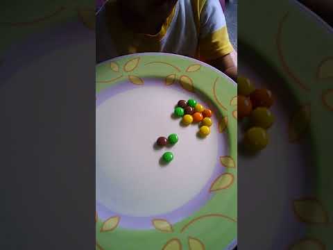 Learn colors with Delfi's Milk Chocolate Candy