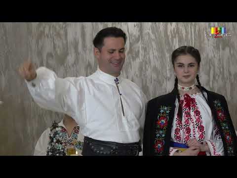 IONUȚ SUCIU - Stau mândruțele la sfat