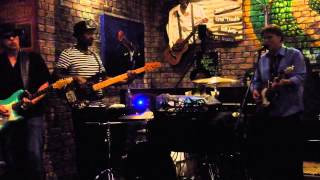 3B Blues Band - Walking The Dog