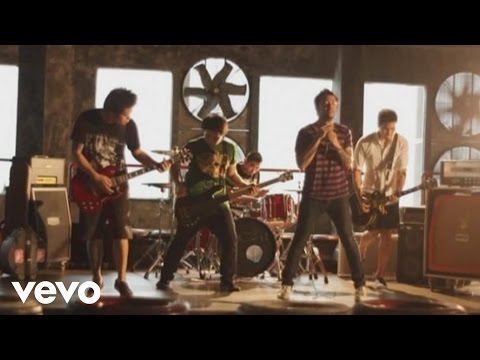 BrandNew Sunset - Say Goodbye (Official Music Video)