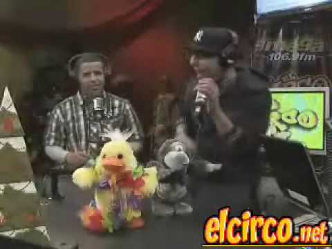 Tiraera en El Trovaton Yomo vs Jonathan Colon en El Circo de La Mega