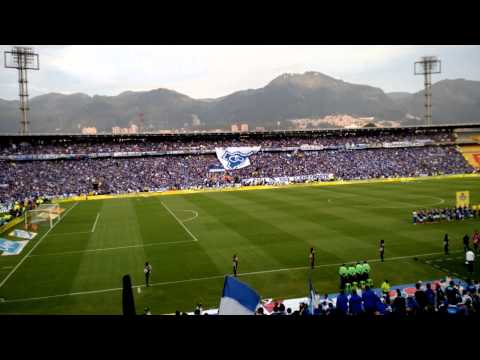 "Hinchada de millonarios grande como siempre" Barra: Comandos Azules &bull; Club: Millonarios