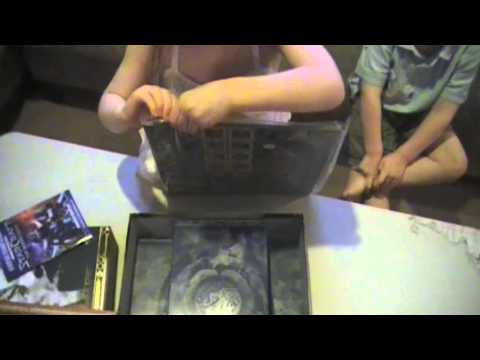 The Unboxings of a 4-year-old #13 Beowulf The Movie Board Game 