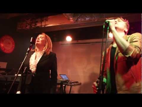 Hot Casandra - Hold Me Tight LIVE @ Control