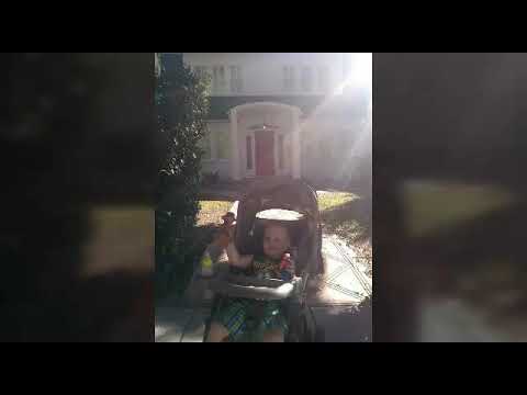 Krimmy at Freddy Kruger house