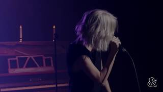 Amelia Harris might have daddy issues