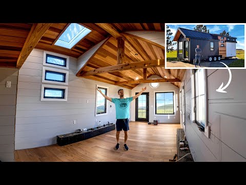 BUILDING A TINY HOUSE - Full Interior Build