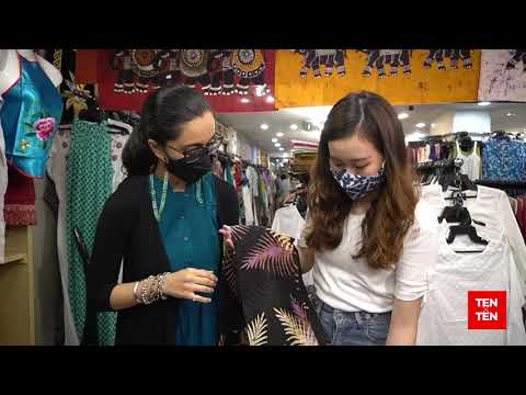 10X10 - Visiting the famous Sams Batik House