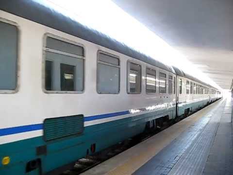 IC 550 Reggio C - Roma Tni (E444.084 con 4 UIC-X Giubileo) Napoli Cle