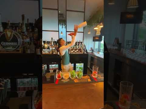 How to make Strawberry Mojito with flairing by Romesh | Movenpick Resort | Al marjan Island | Uae